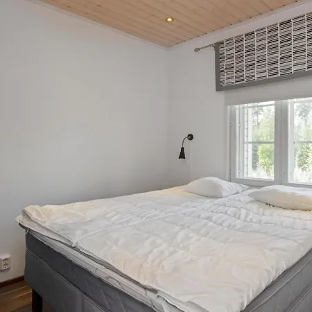 4 Seasons Hymy B By Interhome *